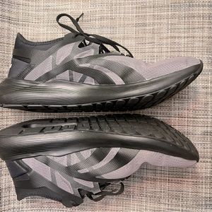 Reebok float ride fuel run size 9.5